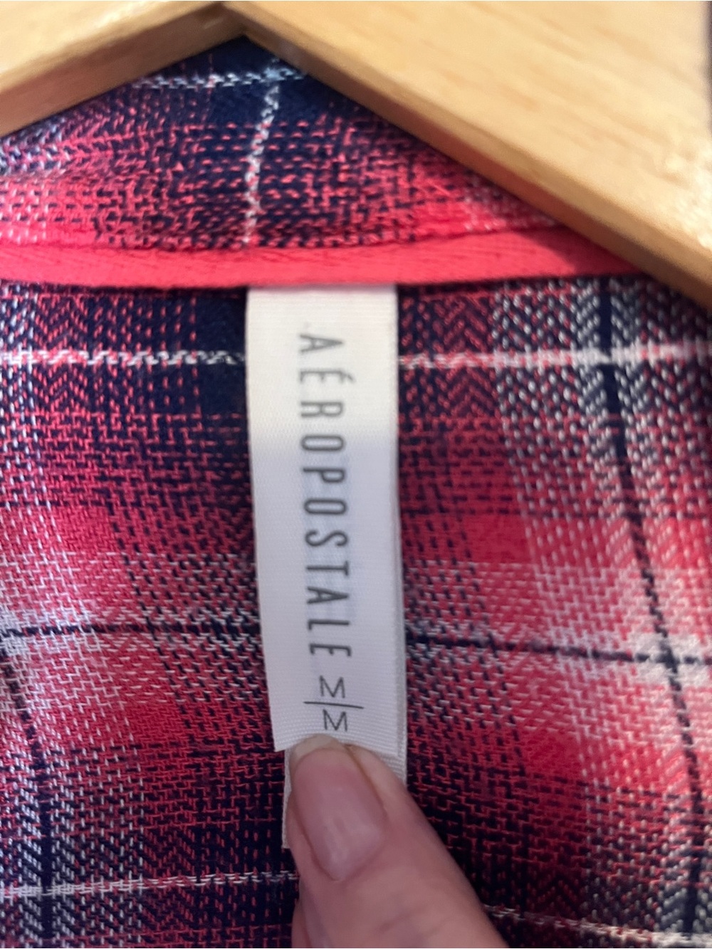 Aeropostale Red and Navy Plaid Cover - Picture 3 of 4